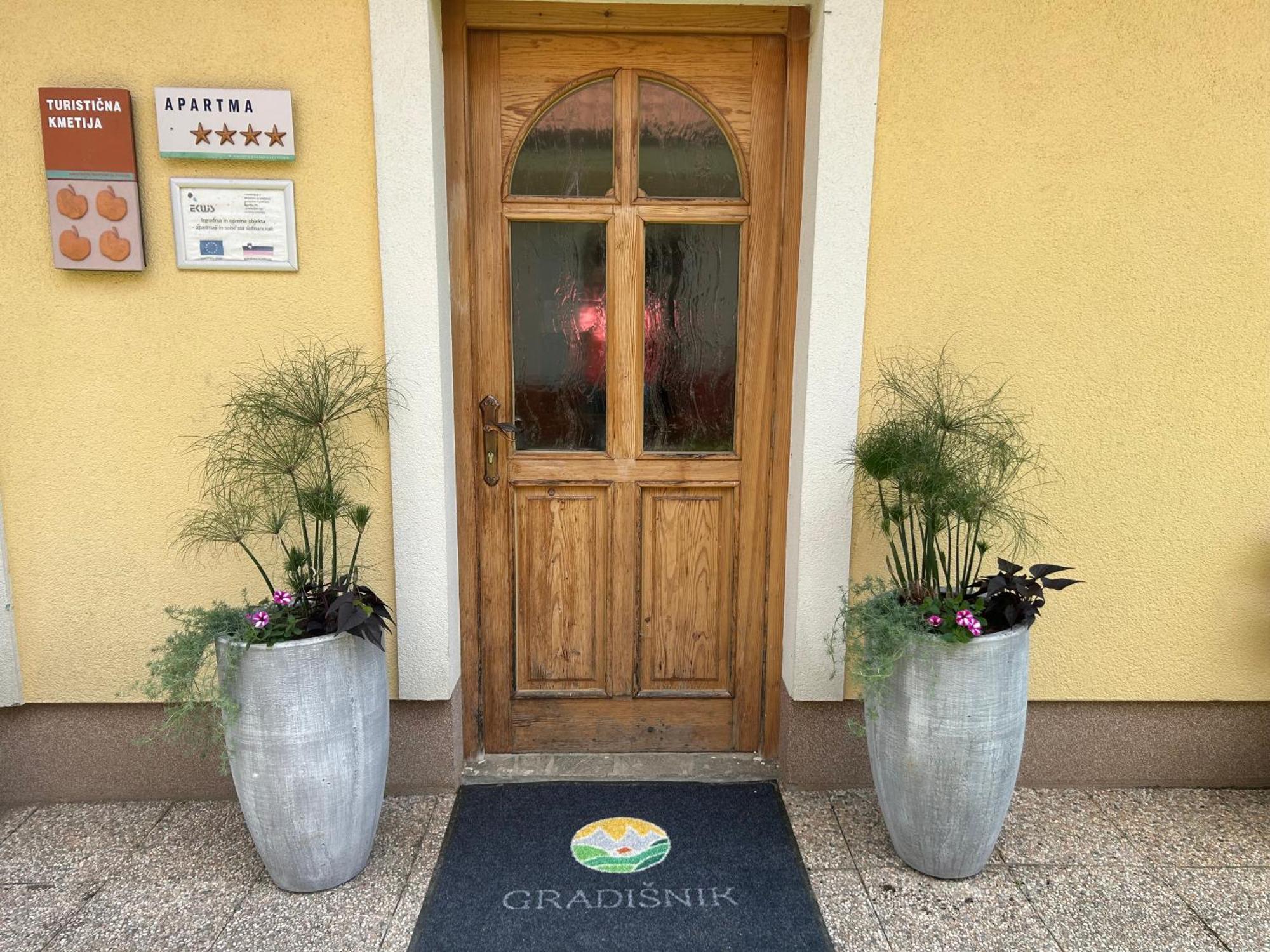 솔차바 Tourist Farm Gradisnik 아파트 외부 사진